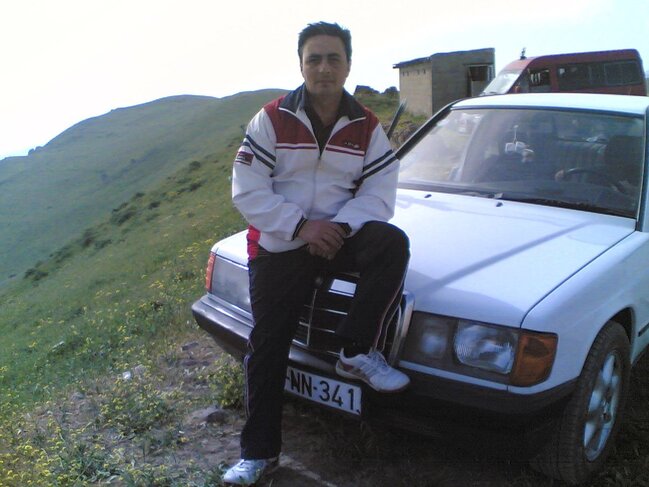 Dəhşətli qəzada xanımı ilə birgə ölən şəxs Metropoliten əməkdaşı imiş - Fotolar