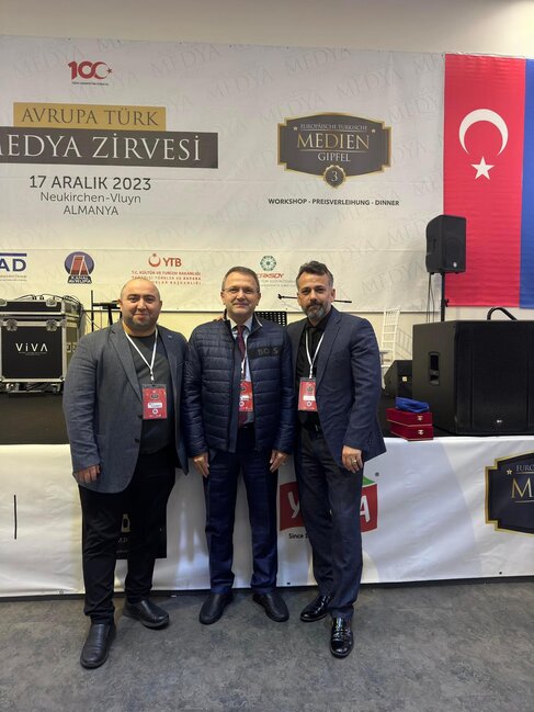 Aqil Ələsgər Almaniyada "Türk Dünyası Mediasına Xidmət" mükafatına layiq görüldü - FOTOLAR