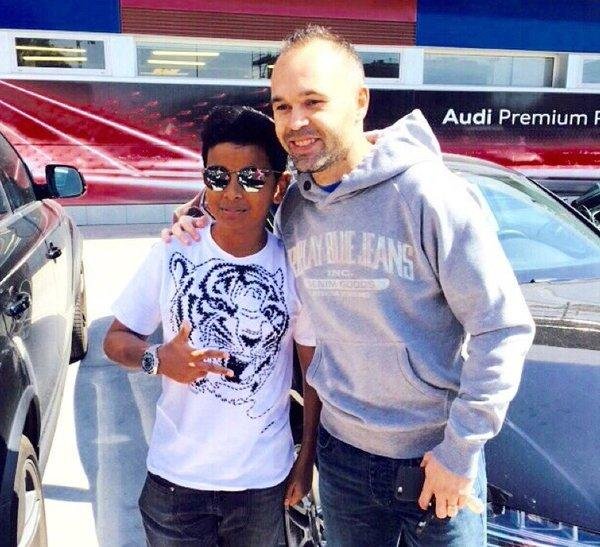 15 yaşlı oğluna "Ferrari" aldı - VİDEO+FOTOLAR