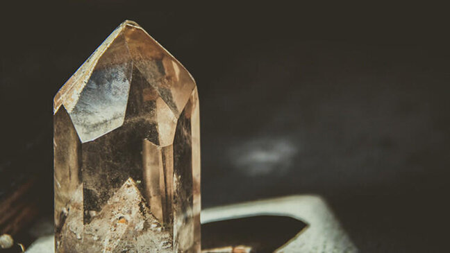 Təbii daşların heç yerdə rast gəlməyəcəyiniz MÖCÜZƏVİ FAYDALARI: bu xəstəlikləri sağaldır - VİDEO