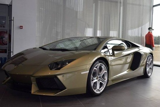 Bakıda 460 min manatlıq "Lamborghini" satıldı – FOTO