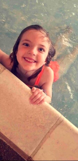 Valideynlər altını isladan 8 yaşlı qızı BOĞUB ÖLDÜRDÜLƏR - FOTOLAR