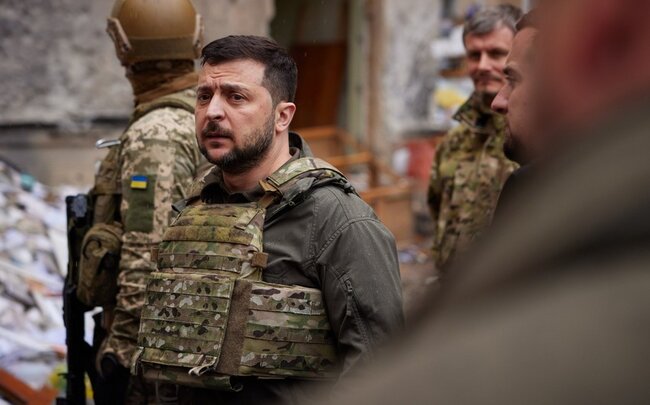Zelenski: "Müharibə zamanı Ukrayna NATO-ya daxil ola bilməz"