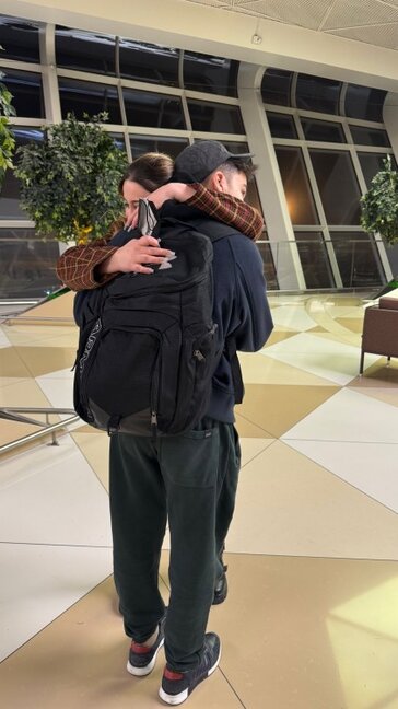 Damla aylardır üzünü görmədiyi oğluna qovuşdu - Foto