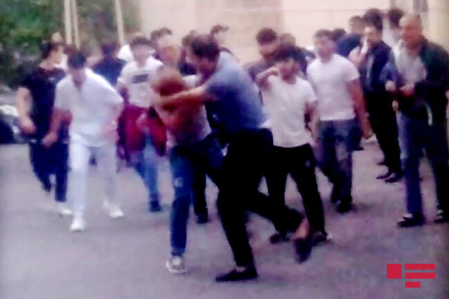 İsmayıllıda toyda kütləvi dava: Bəy və qardaşı bıçaqlanıb, atası ölüb - FOTO