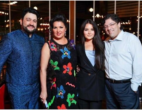 Aysel Adıgözəlova özündən 15 yaş böyük həyat yoldaşı ilə - FOTO