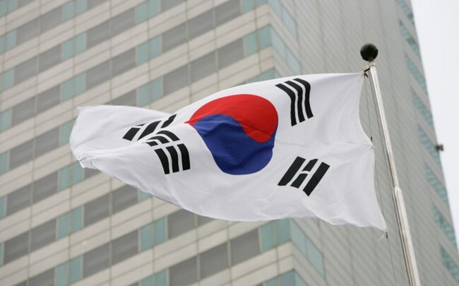 Cənubi Koreya Prezidentinin qayınanası bank sənədi saxtalaşdırdığına görə saxlanılıb