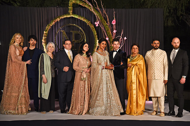 Priyanka Çopra özündən 10 yaş kiçik ərinə 20 milyonluq evində bunu hədiyyə etdi - FOTO - VIDEO