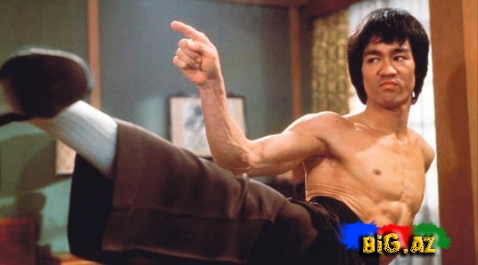 Bruce Leenin heç görmədiyiniz hərəkətləri-VİDEO