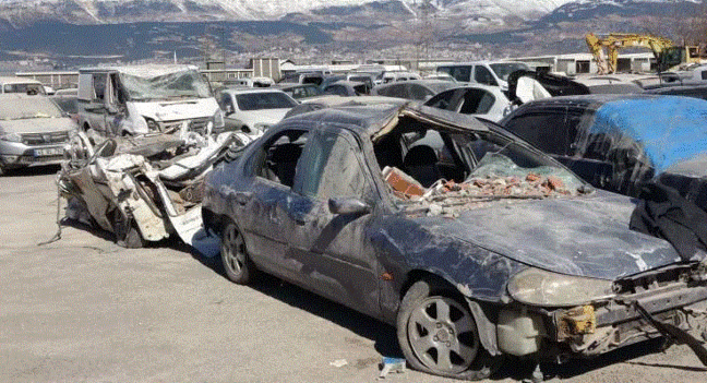 Dağıntılardan çıxarılan avtomobillərin son halı - FOTOLAR