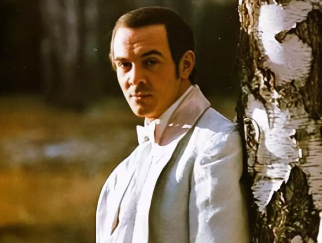 Emin Müslüm Maqomayevlə olan fotolarını paylaşdı