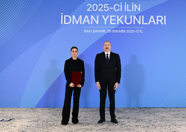 İlham Əliyev bu idmançılara ev verdi - Fotolar