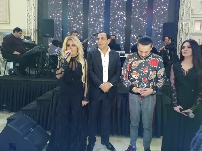 Bir-birini təhqir edən məşhurlar barışdı - Fotolar