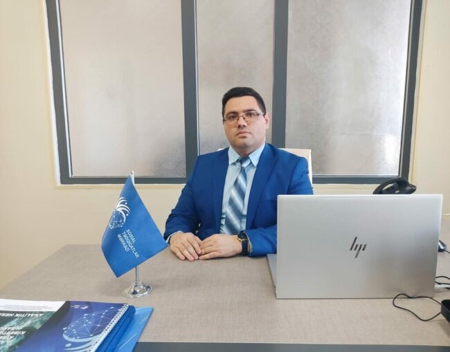 ELMİN NURİ: "Uşaqların eyni parta arxasında oturarkən bir-birindən seçilməməsi onların münasibətində də mühüm rol oynayır"