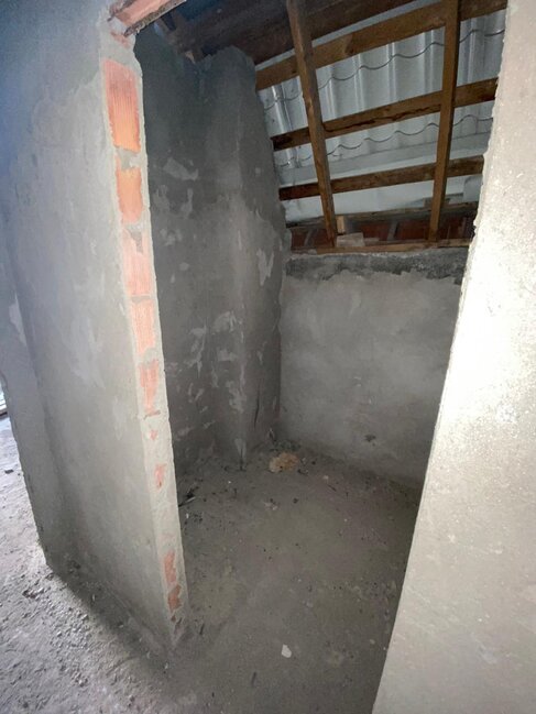 Təcili Xırdalan şəhəri aaaf park yaşayış kompleksində təmirsiz mənzil satılır!