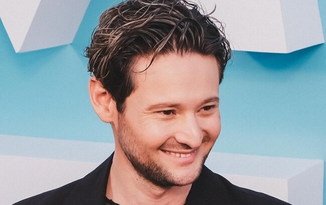 Eldar "istefa" verdi