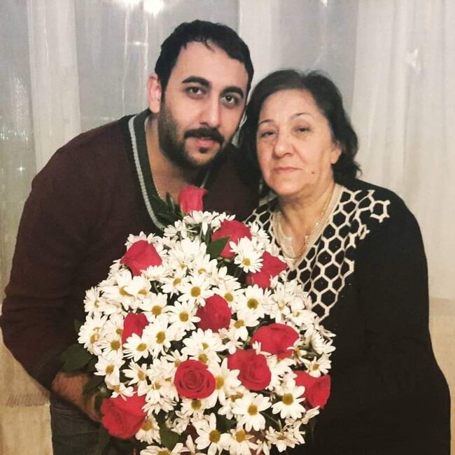 Azərbaycanlı aktyordan üç gün əvvəl vəfat edən anası haqqında QƏLB SIZLADAN SÖZLƏR