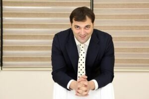 Tanınmışların zəlzələ YAŞANTILARI: "16-cı mərtəbədə uzandığımız yerdə..."