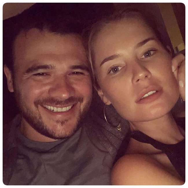 Emin Ağalarov ilə sevgilisindən romantik "selfie" - FOTO