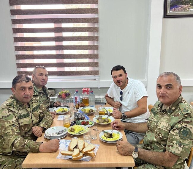 Emin Kəlbəcərdən fotolar paylaşdı