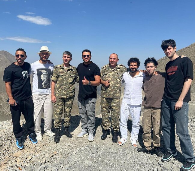 Emin Kəlbəcərdən fotolar paylaşdı