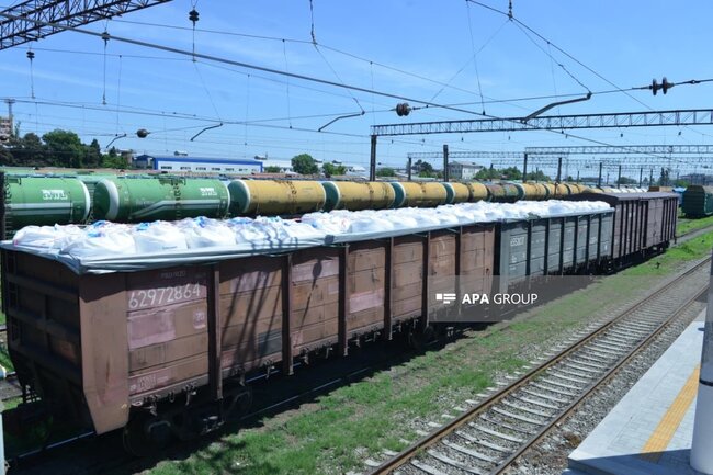 Rusiyadan Ermənistana Azərbaycandan tranzit keçməklə 126 ton karbamid və 67 ton un yola salınıb - FOTO