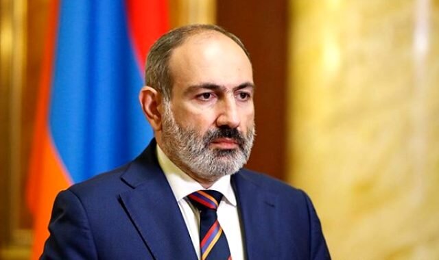 "Paşinyan fəraridir və Qarabağı satdı" "Paşinyan fəraridir və Qarabağı satdı"