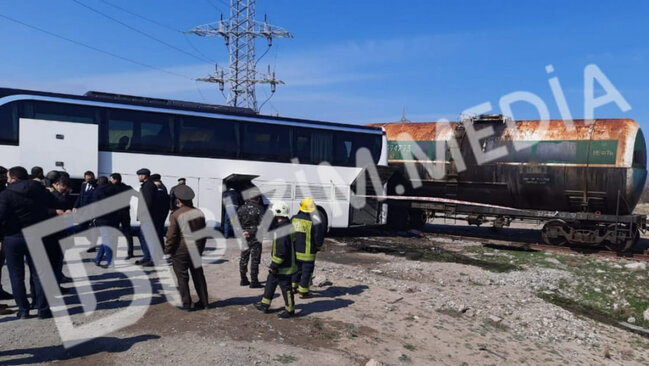 Sumqayıtda dəhşətli qəza - Bələdçinin başı bədənindən ayrıldı - FOTOLAR