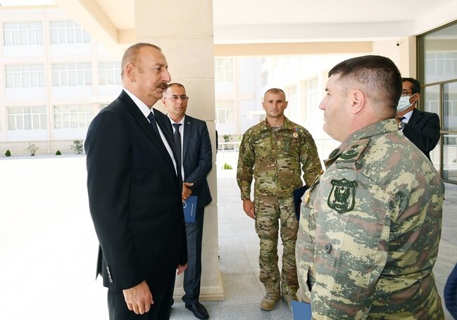 Hərbçilər, qazilər və şəhid ailələri daim dövlətin diqqət və qayğısı ilə əhatə olunurlar