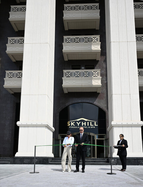 Prezidentlə xanımı Şamaxıda daha bir hotel açılışında - Fotolar