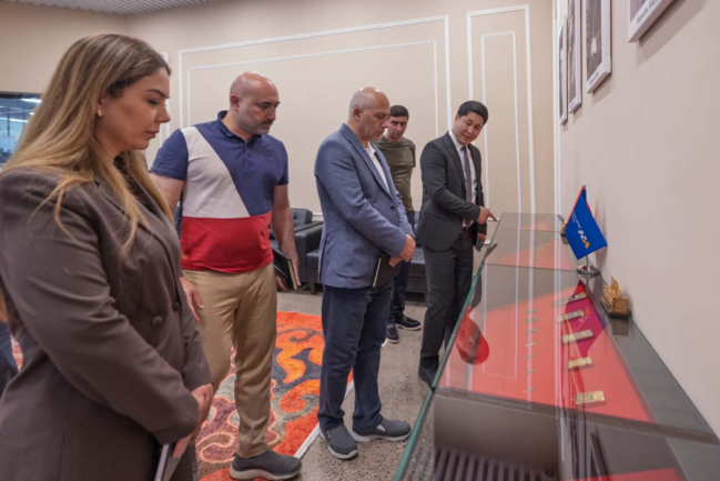 Azərbaycan nümayəndə heyəti Qırğızıstanda "Altynken" qızıl mədəni və affinaj zavodu ilə tanış olub