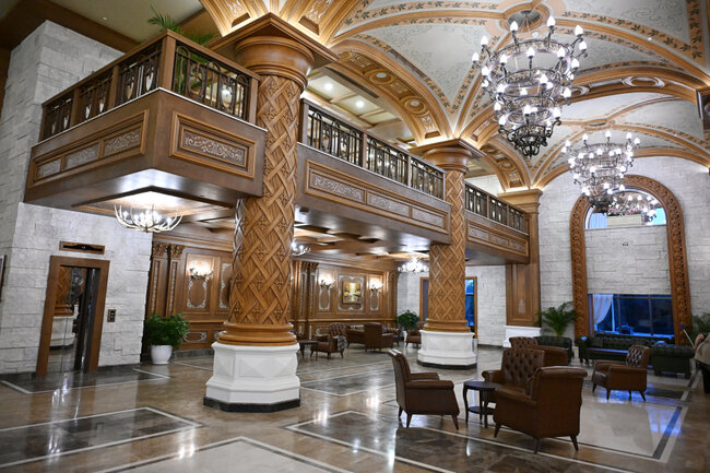 Prezidentlə xanımı Şamaxıda daha bir hotel açılışında - Fotolar