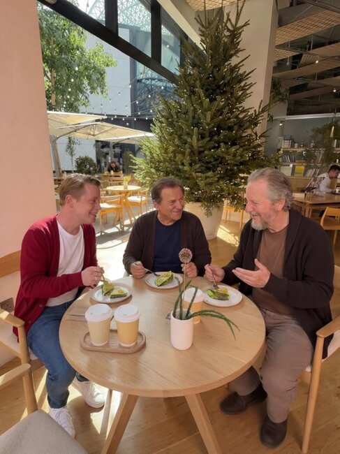 "Evdə tək"in ulduzları 35 il sonra görüşdü - Fotolar