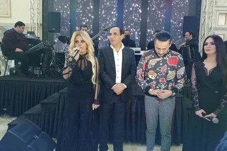 Bir-birini təhqir edən məşhurlar barışdı - Fotolar