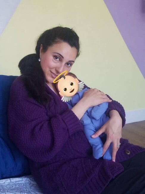 Flora Kərimova nənə oldu