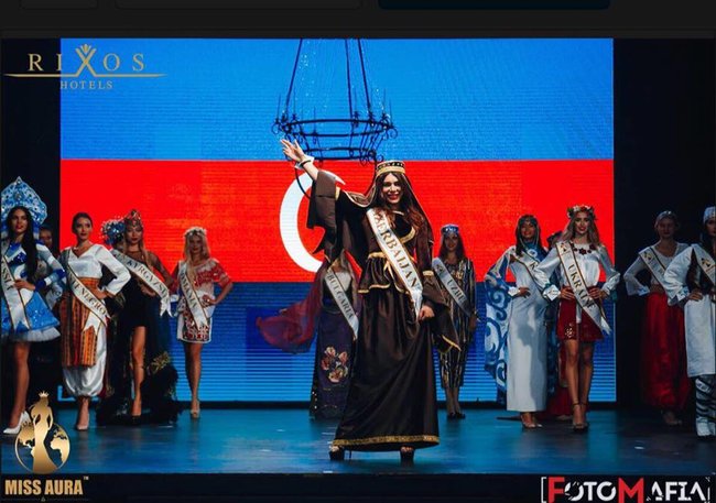 Azərbaycanlı model beynəlxalq gözəllik müsabiqəsində Top 10-da yer aldı - FOTOLAR