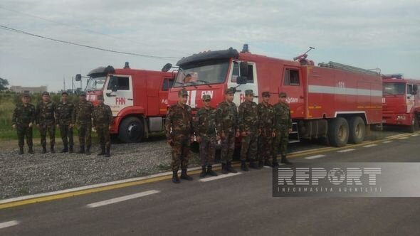 FHN-in 15 ədəd xüsusi təyinatlı yanğınsöndürmə avtomobili heyəti ilə birgə Xankəndiyə yola salınıb - FOTO