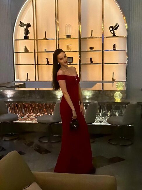 Fahriyə Evcənin fotoşopu müzakirə yaratdı - Fotolar