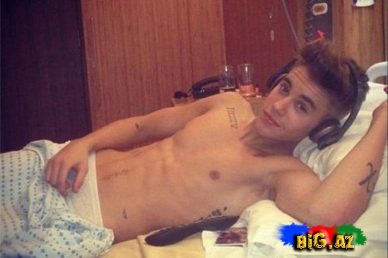 Məşhurların xəstəxana "selfie"ləri - FOTO