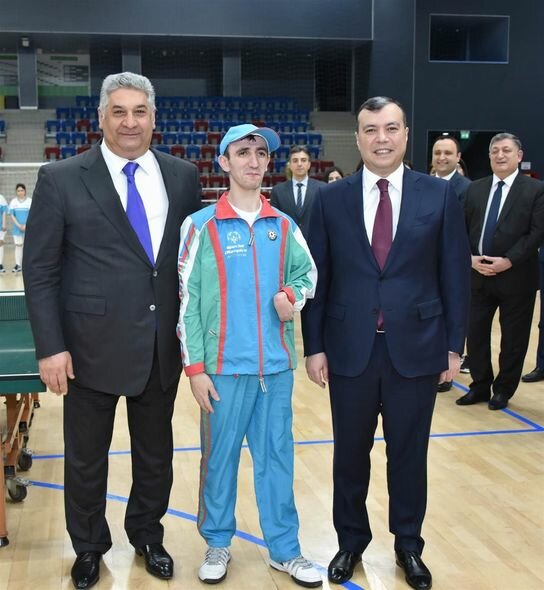 Azərbaycanlı nazirlər stolüstü tennis oynadılar - FOTOLAR