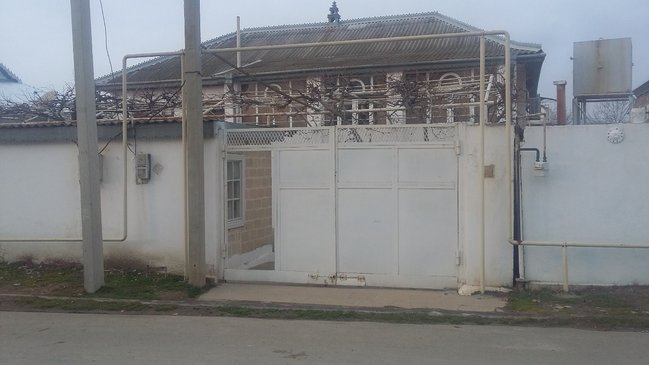 Şirvan rayonunda həyət evi satılır!