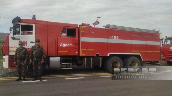 FHN-in 15 ədəd xüsusi təyinatlı yanğınsöndürmə avtomobili heyəti ilə birgə Xankəndiyə yola salınıb - FOTO