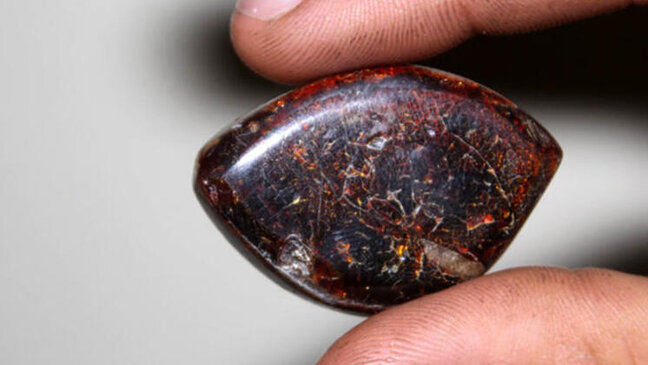 Təbii daşların heç yerdə rast gəlməyəcəyiniz MÖCÜZƏVİ FAYDALARI: bu xəstəlikləri sağaldır - VİDEO