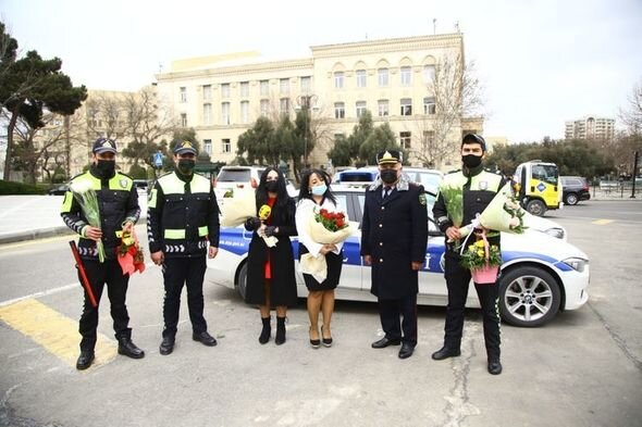 Yol polisi qadın sürücüləri BELƏ TƏBRİK ETDİ - FOTO