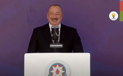 Prezidentin çıxışı zamanı "Qarabağın fatehi" səsləri ucaldı - Video