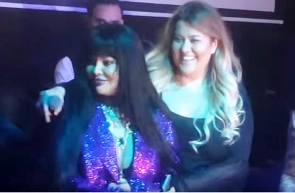 İlqarə anasına doğum günündə belə sürpriz etdi - VİDEO