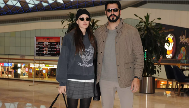 Burak Özçivit və Fahriye Evcen ticarət mərkəzində görüntülənib