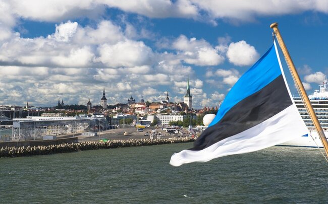 Estoniya Ukraynaya avtobus və generatorlar verəcək