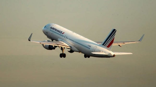 Fransa hava yolları şirkəti Səudiyyə paytaxtına bütün uçuşlarını dayandırıb