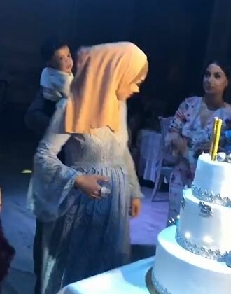 Əkizlərin gəlinləri ikinci dəfə ana olacaq - FOTOLAR